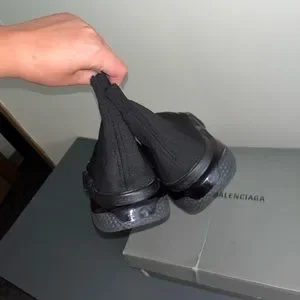 Balenciaga shoes size 10 1/2 price is $470 I bought them for 987.34 Balenciaga | Shoes | Balenciaga Shoes Size 12 Price Is 470 I  main image 4
